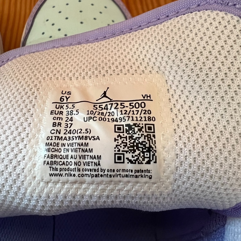 Air Jordan 1 Mid GS 'Purple Pulse' - Youth Size 6 - Picture 2 of 4